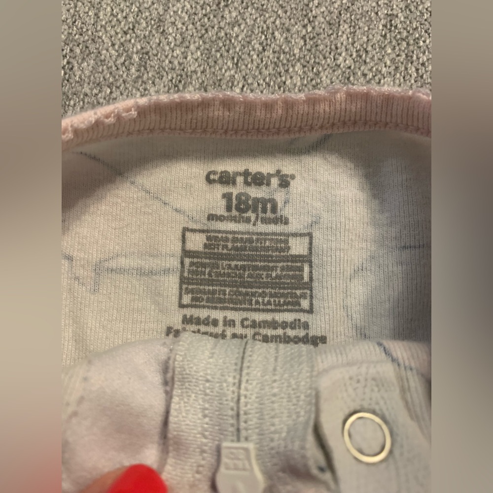 Lot of 3 baby pajamas carters size 18 months fleece sloths, butterfly & whales - Picture 4 of 10